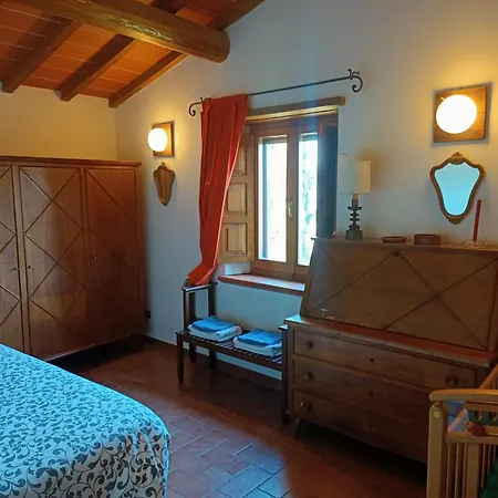 Podere Tresa Casa de Férias *